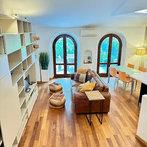 https://villetta-ginori.it-tuscanyhotel.com